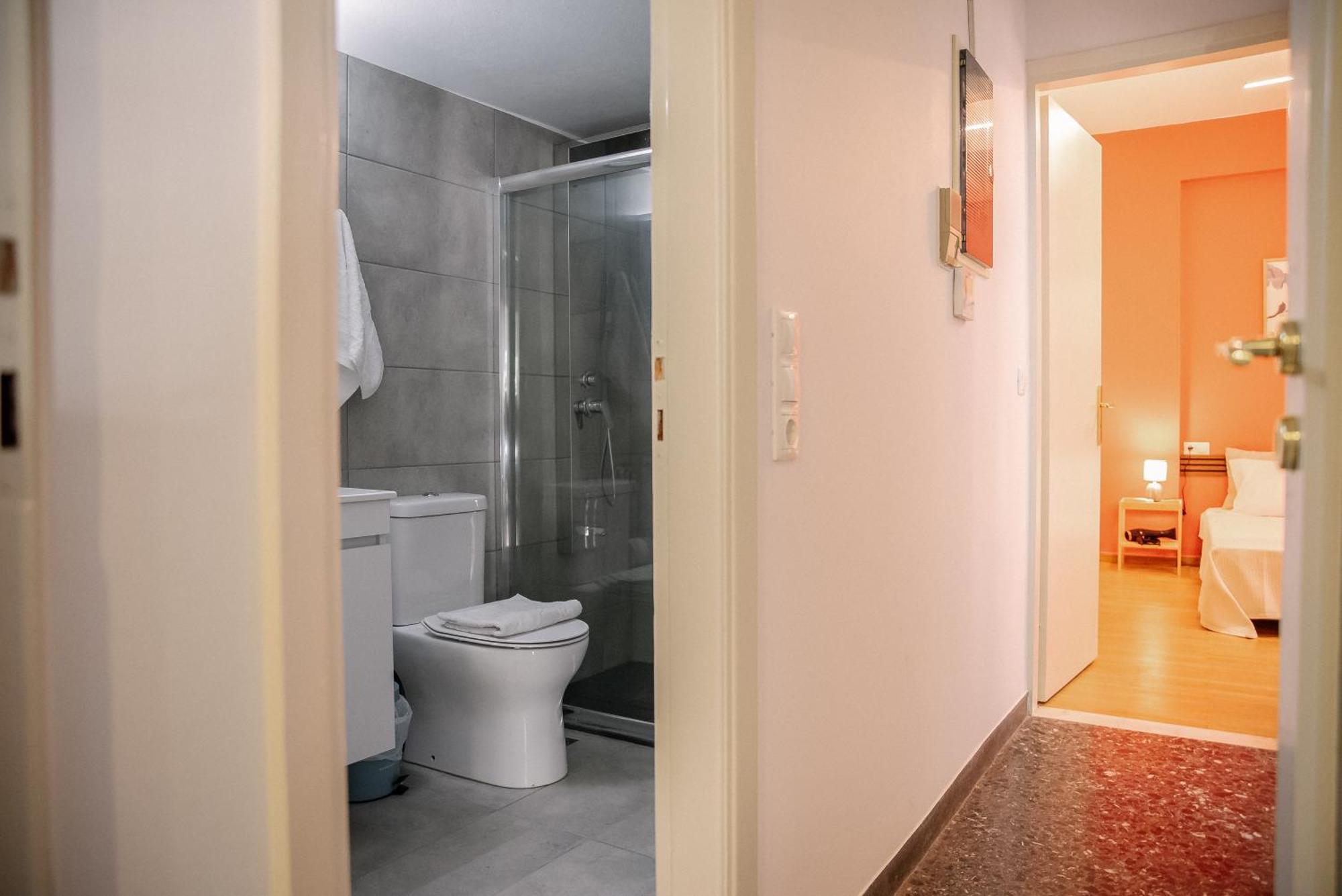 3Cs Athens Ampelokipoi Comfy Flat Ft Patio Airport Direct Day N Night Apartment Exterior photo